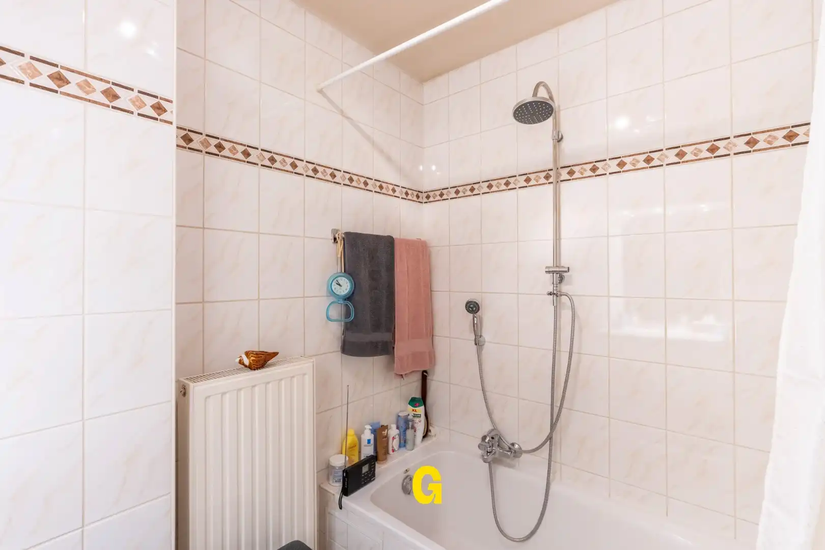 Netjes verzorgd duplex appartement met drie slaapkamers en standplaats op wandelafstand van de markt foto 18