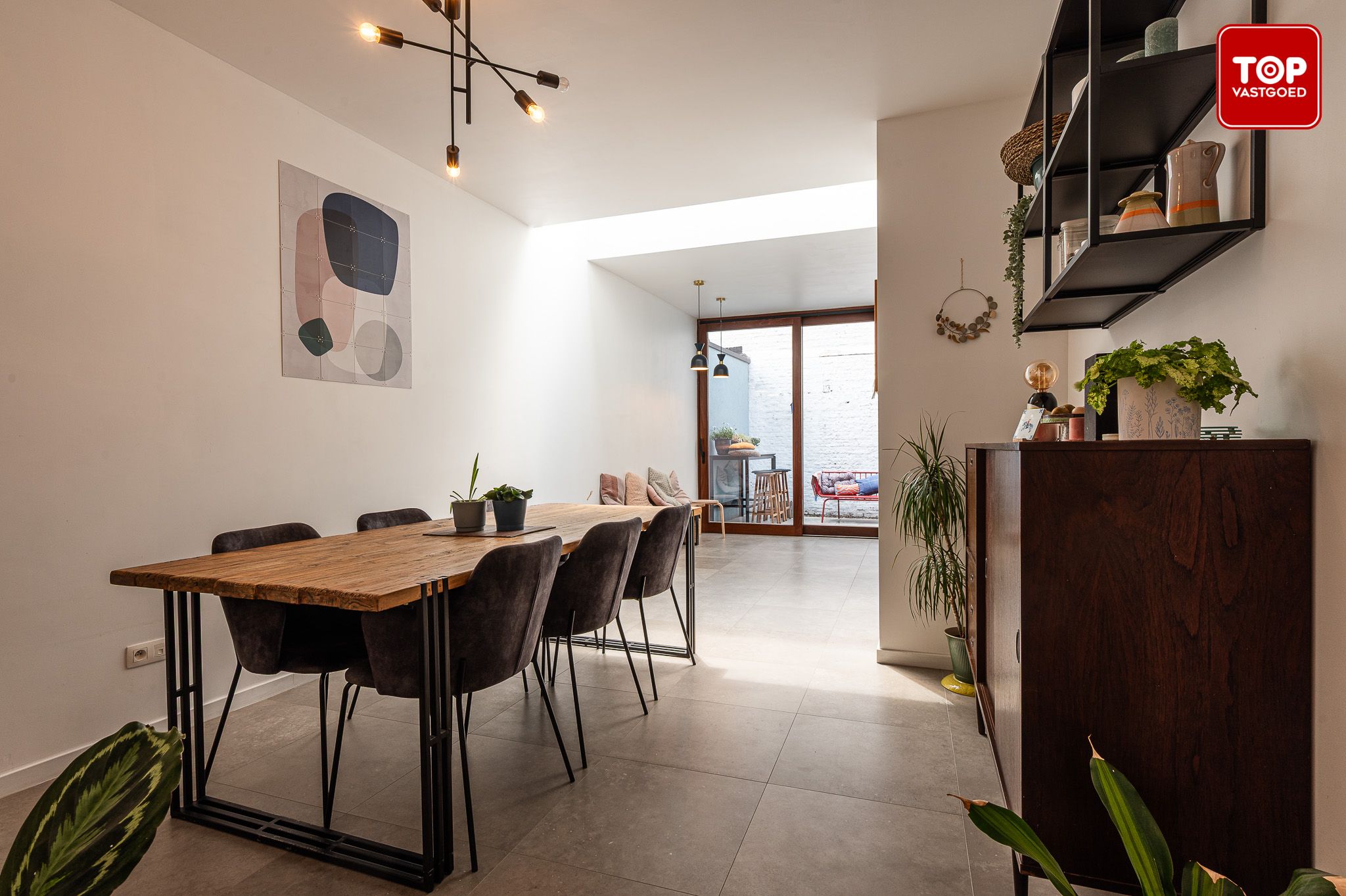 Instapklare woning met karakter, kwaliteitsvolle afwerking en gezellige stadskoer foto 12