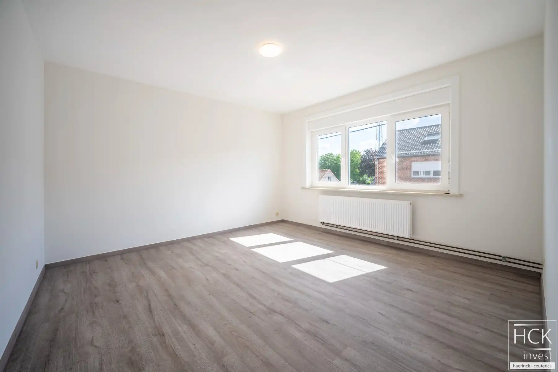 SINT-BAAFS-VIJVE - Instapklare woning met 3 SLPK, én uitweg achteraan foto 15