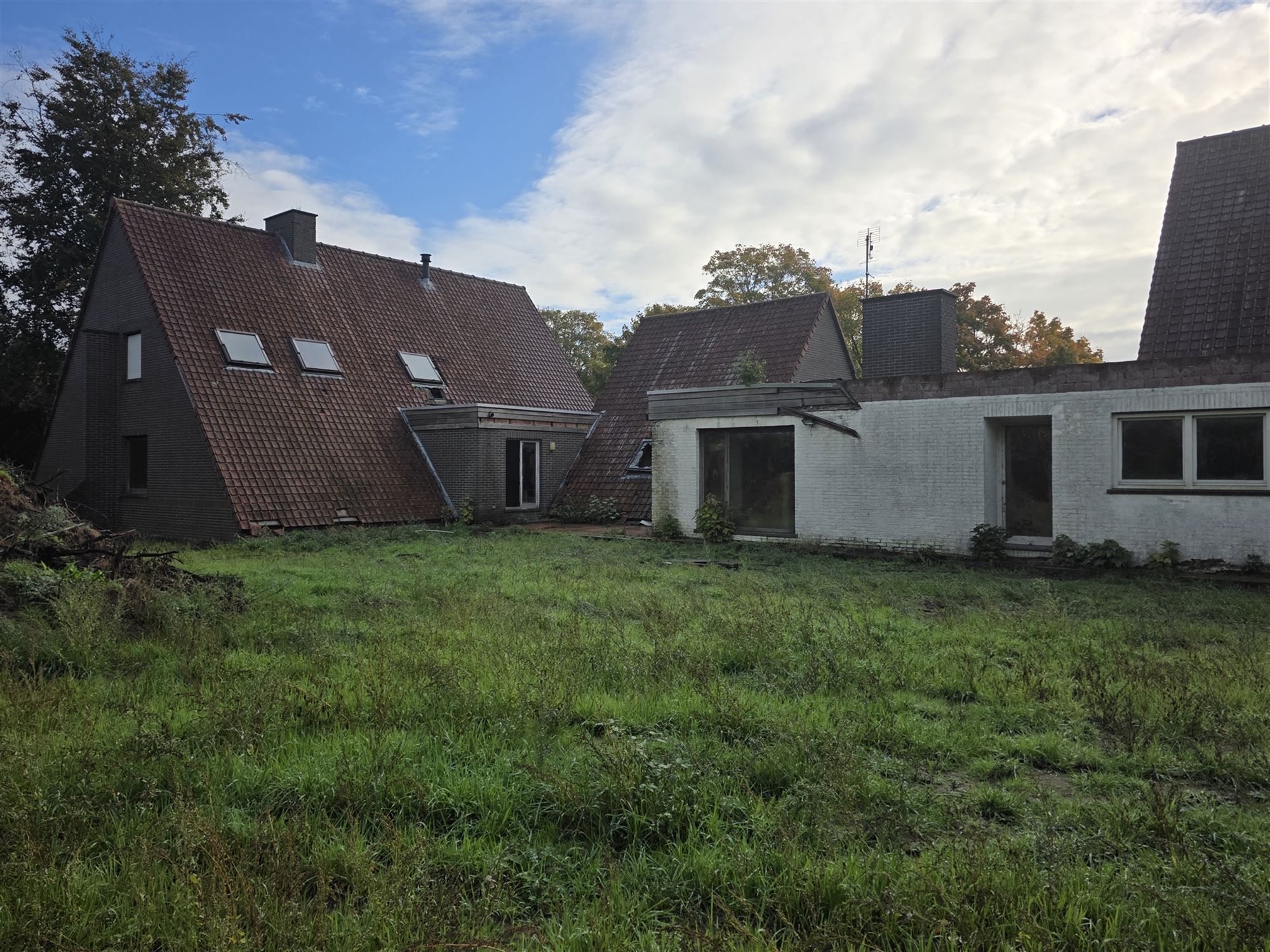 Te renoveren enorme villa foto 4