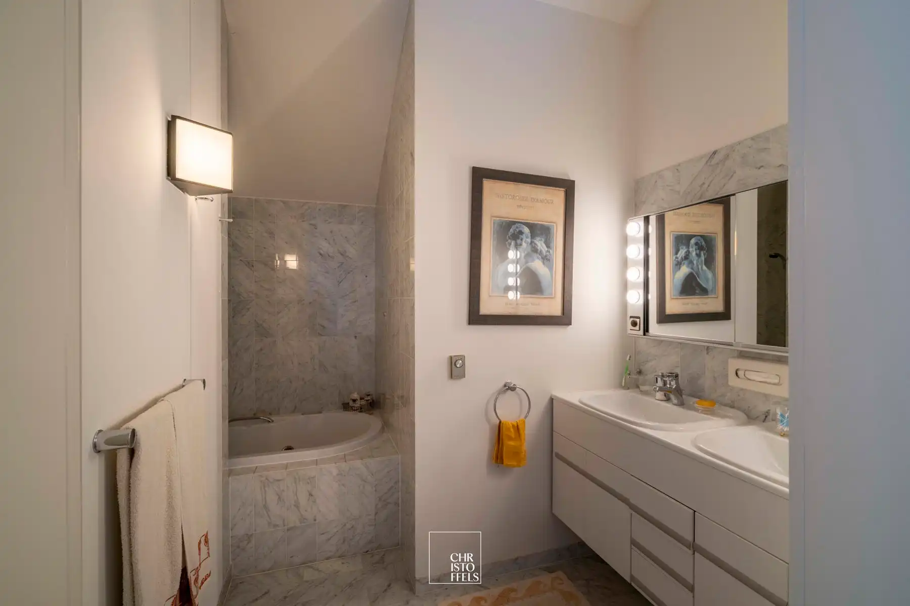 Riant penthouse (310m²) in een groene parkomgeving nabij Maastricht! foto 18