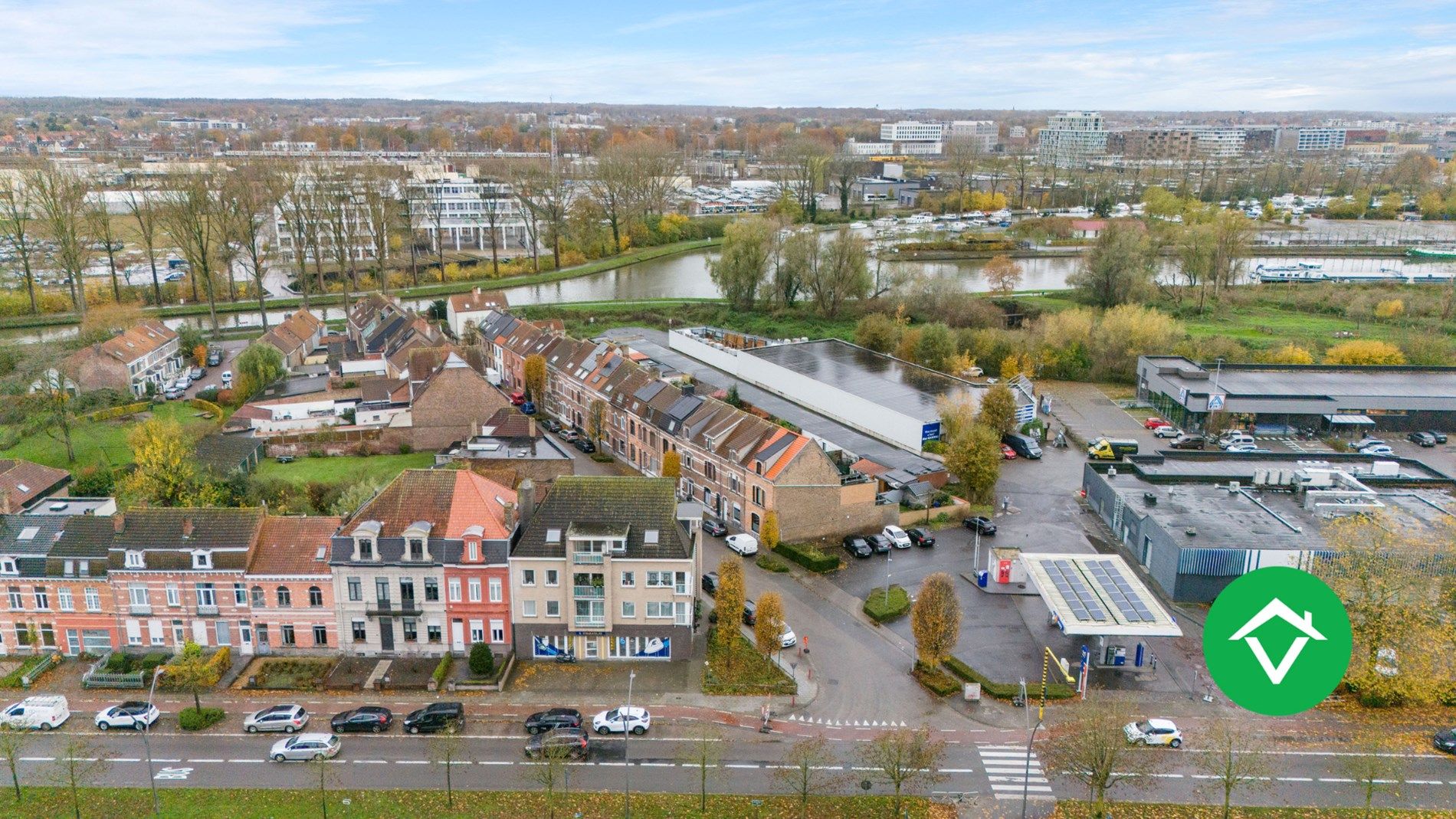 Instapklaar appartement met 3 slaapkamers en autostandplaats te Brugge foto 4