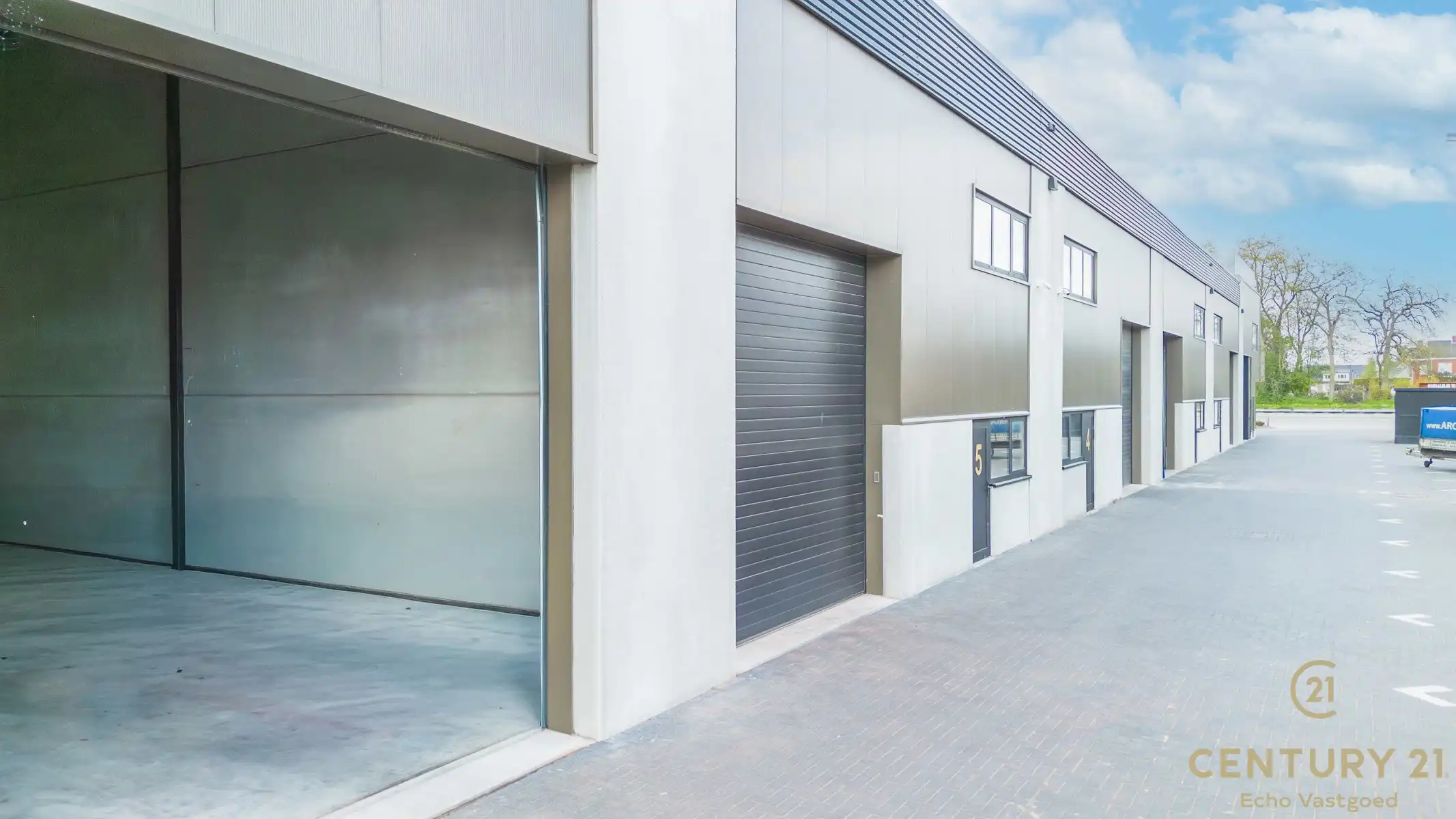 Kwalitatieve, recente KMO-unit op topligging!  foto 2