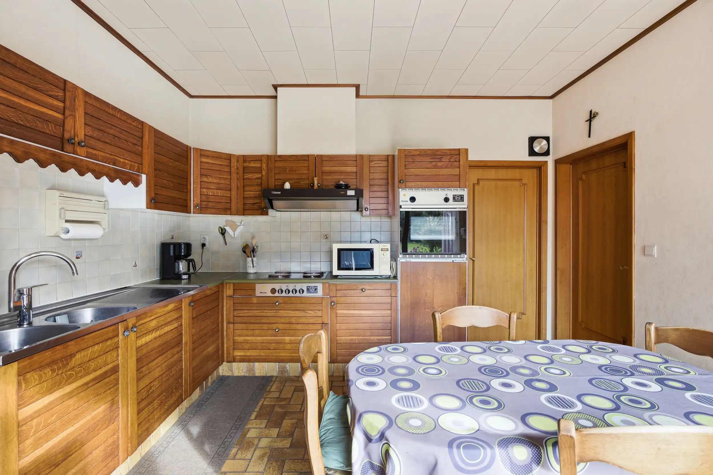 Statige bungalow op ruim perceel van 1850 m2 in Belzele foto 8