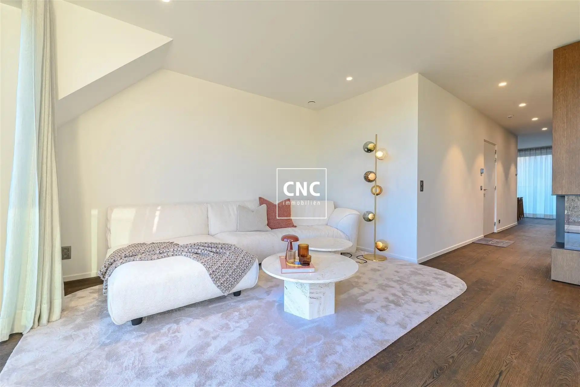 Exceptioneel nieuwbouw duplex-appartement in het hart van het Zoute met prachtig zicht op de typische Zoute-gevels foto 9