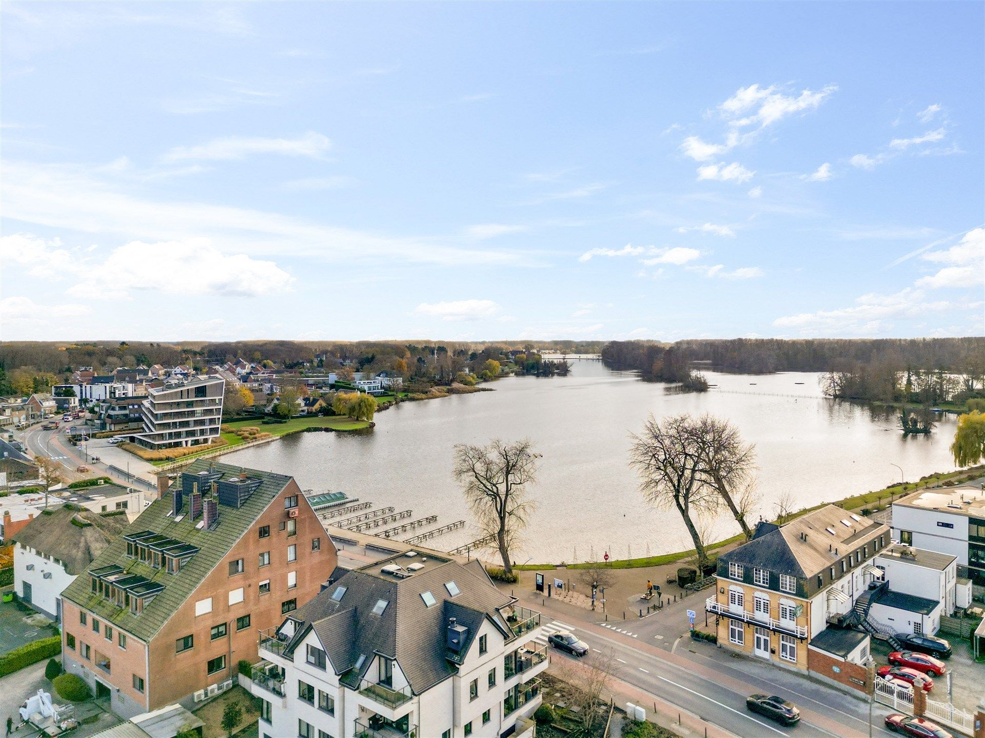 Appartement met staanplaats. foto 14