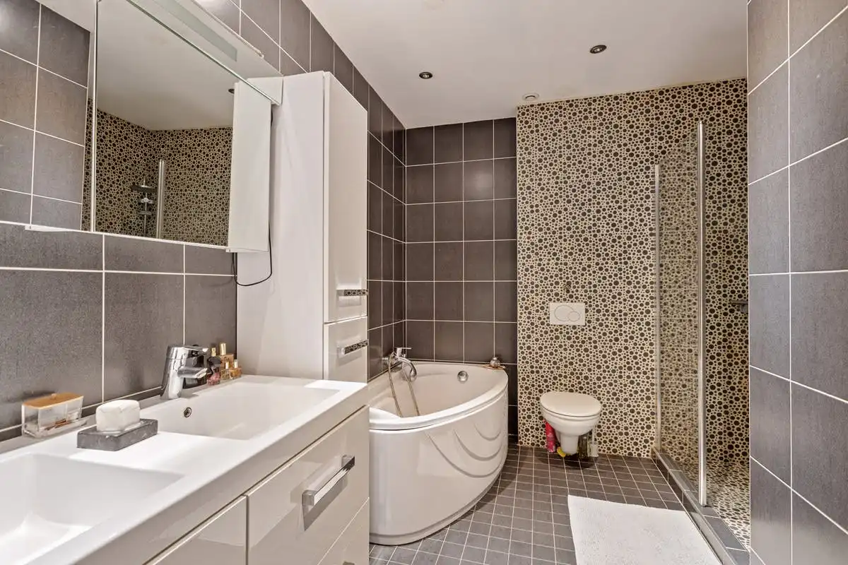 Huis met 2 appartementen te koop in centrum Wemmel foto 21