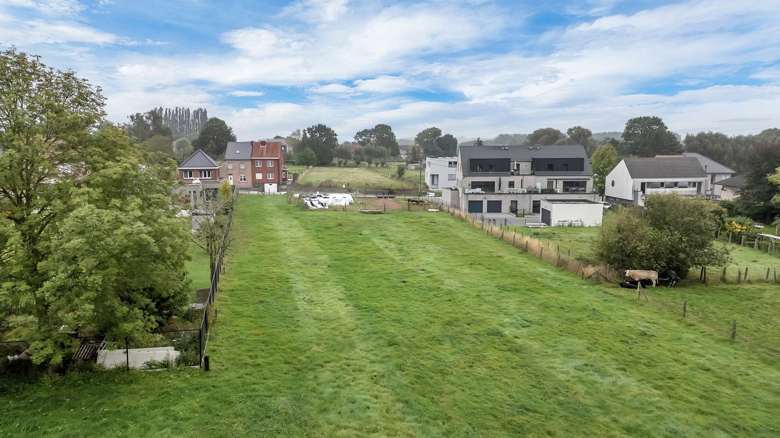 Perceel bouwgrond op rustige en strategische locatie foto 5