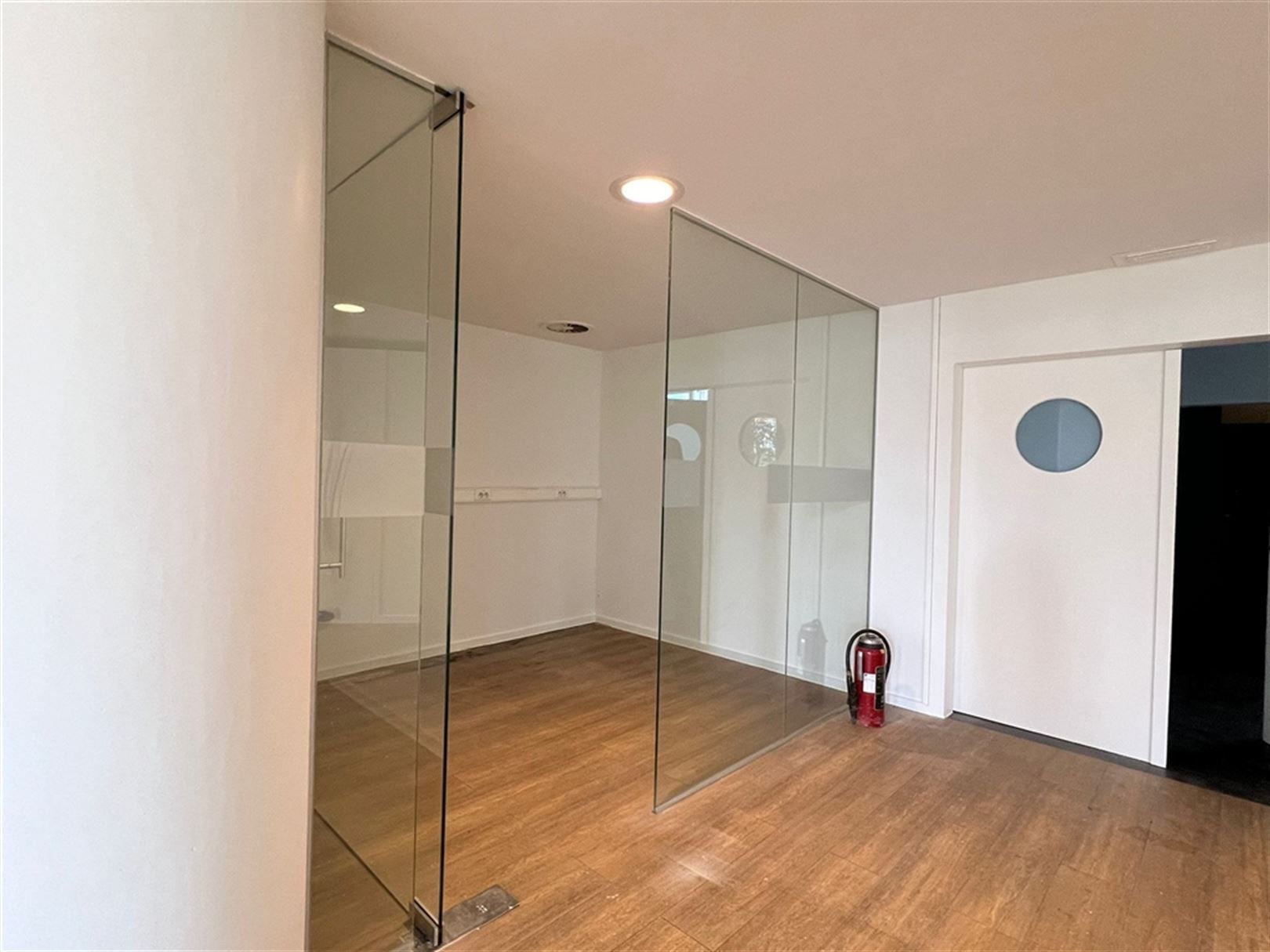 Vernieuwde technieken - Aan op- en afrit Gent Zuid - 815m² of 926m² foto 6