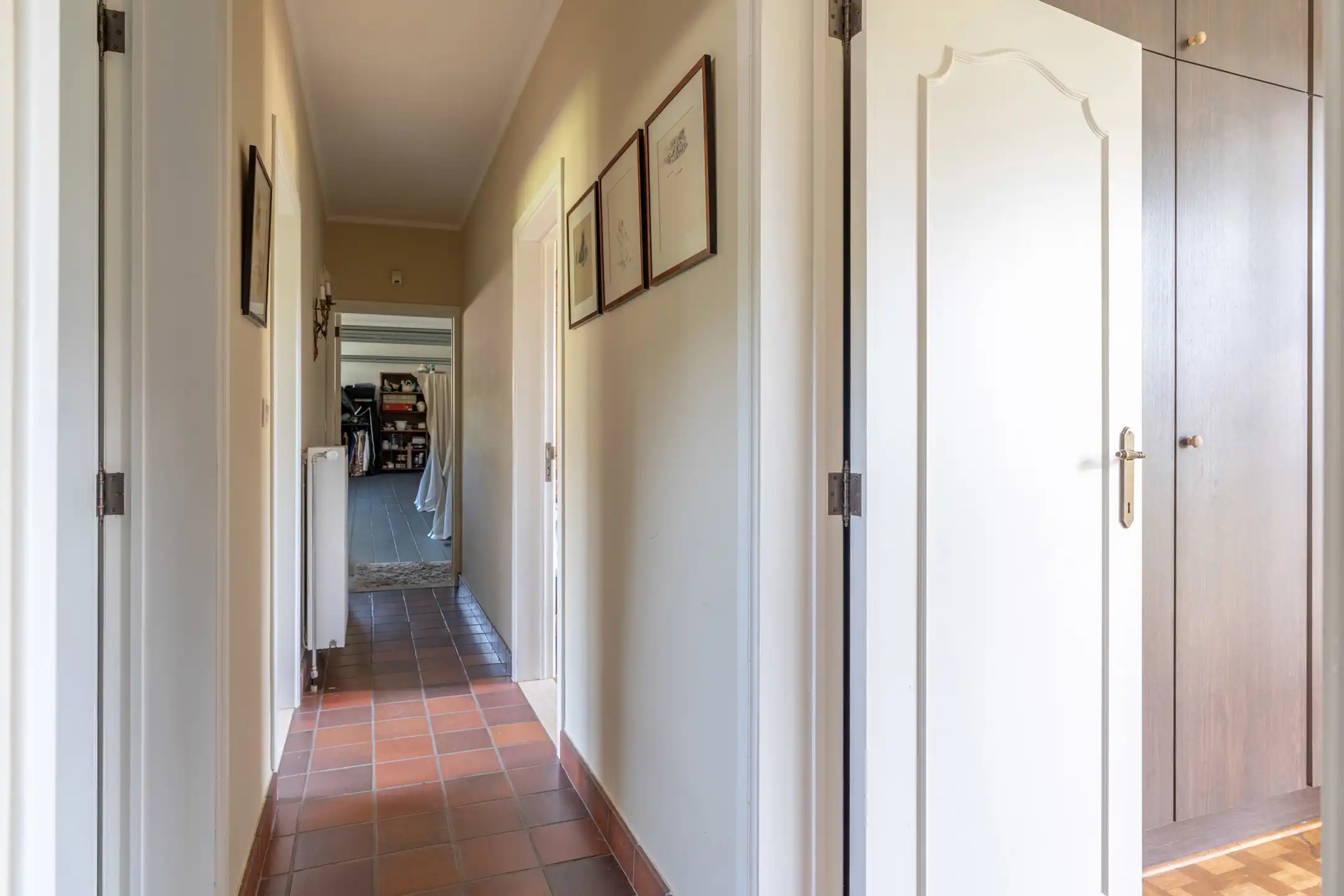 Stijlvolle gelijkvloersvilla met 3 slp op  1.443 m² (ZW) foto 14