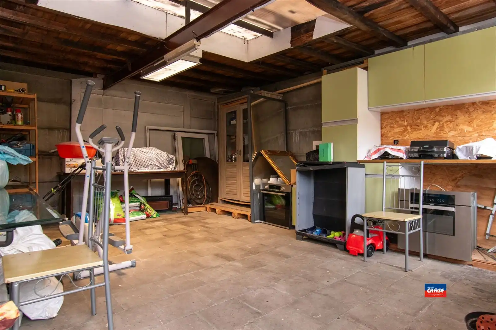 Instapklare rijwoning met vier slaapkamers en twee badkamers foto 20