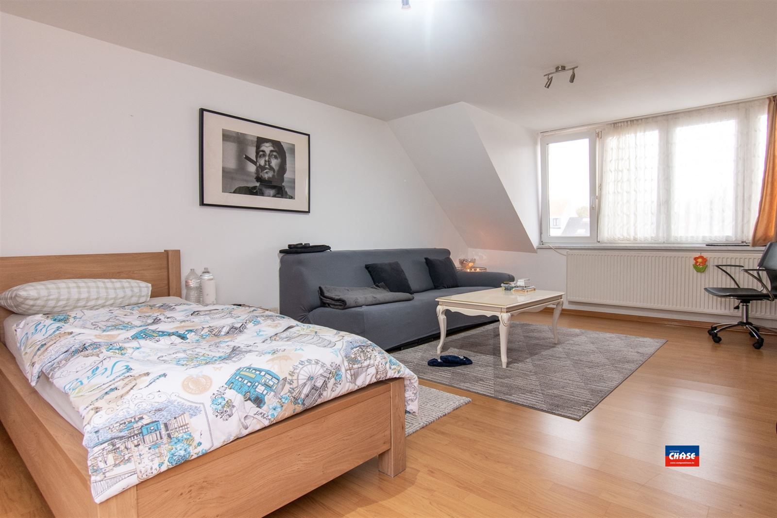 Instapklare rijwoning met vier slaapkamers en twee badkamers foto 20