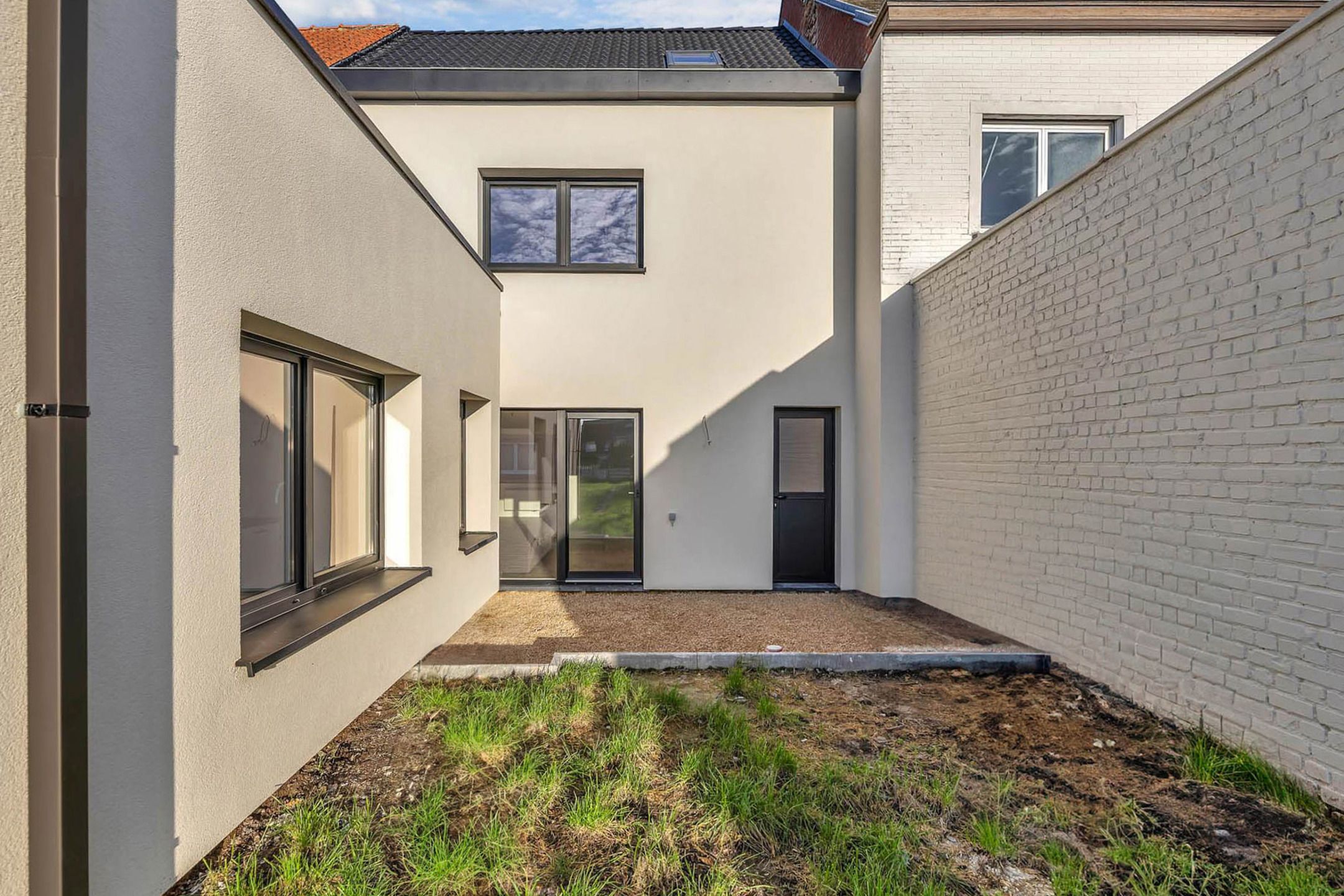 Volledig gerenoveerde woning met 4 slpks en tuin foto 26