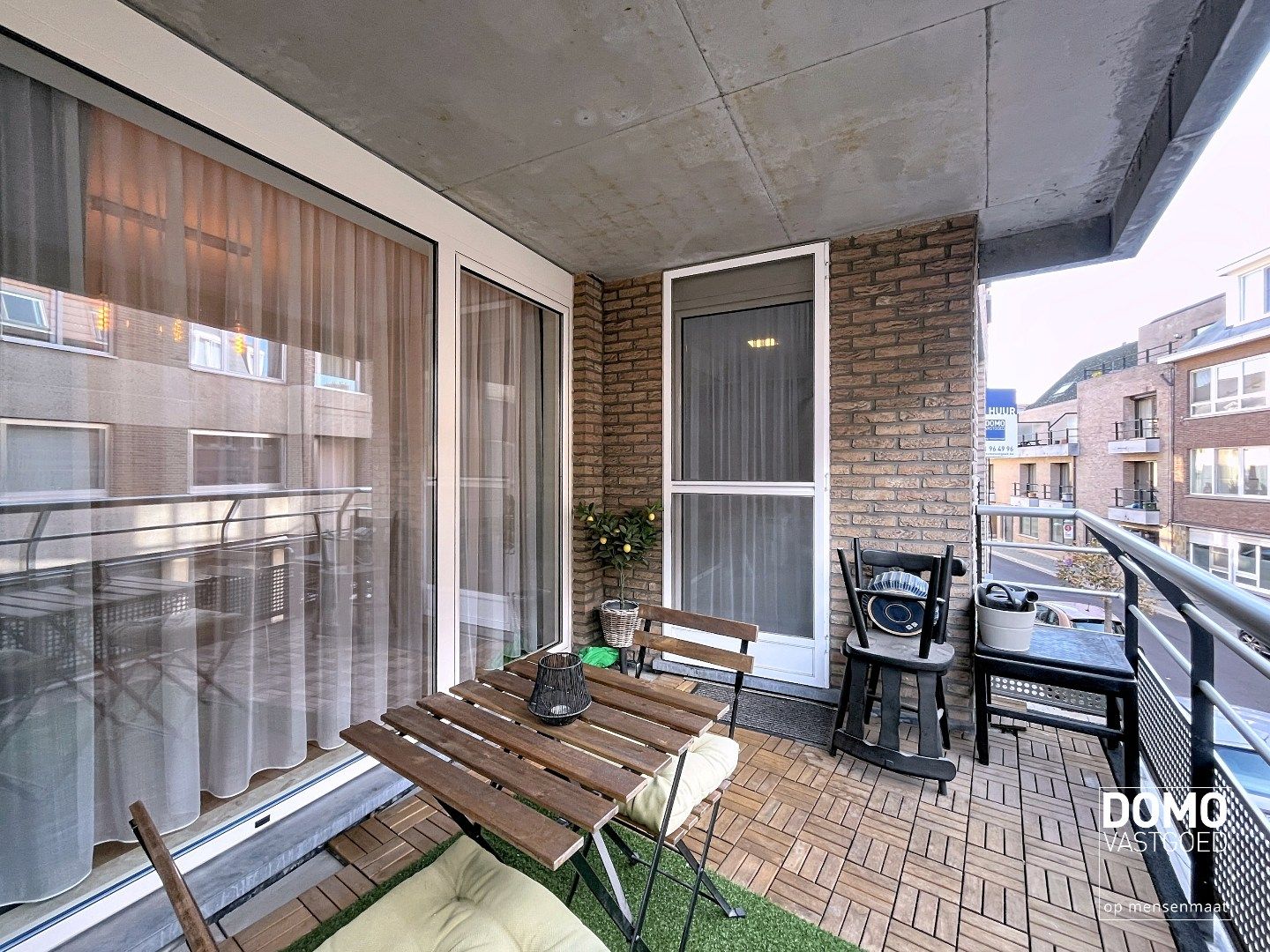 RUIM APPARTEMENT MET TERRAS, 2 SLAAPKAMERS EN PARKEERPLAATS IN HET CENTRUM VAN HASSELT  foto 14