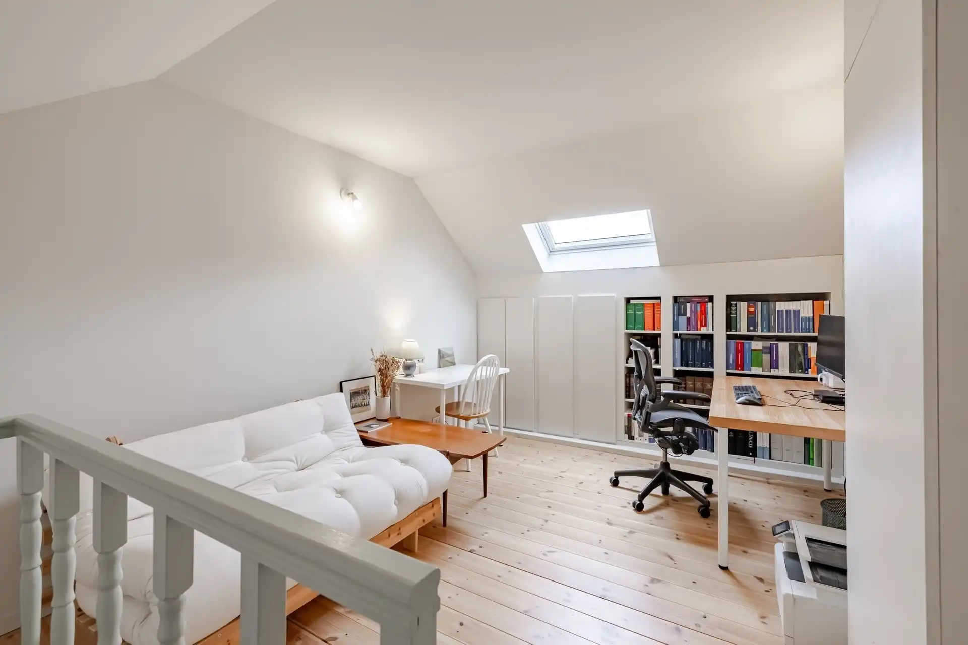 Fijne instapklare rijwoning in centrum Wetteren foto 23