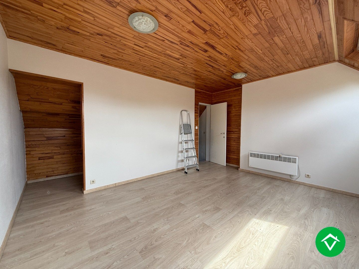 Rijwoning met 3 slaapkamers en tuin te centrum Roeselare foto 19