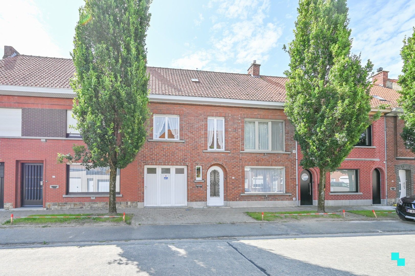 Riante woning nabij centrum Izegem foto 2