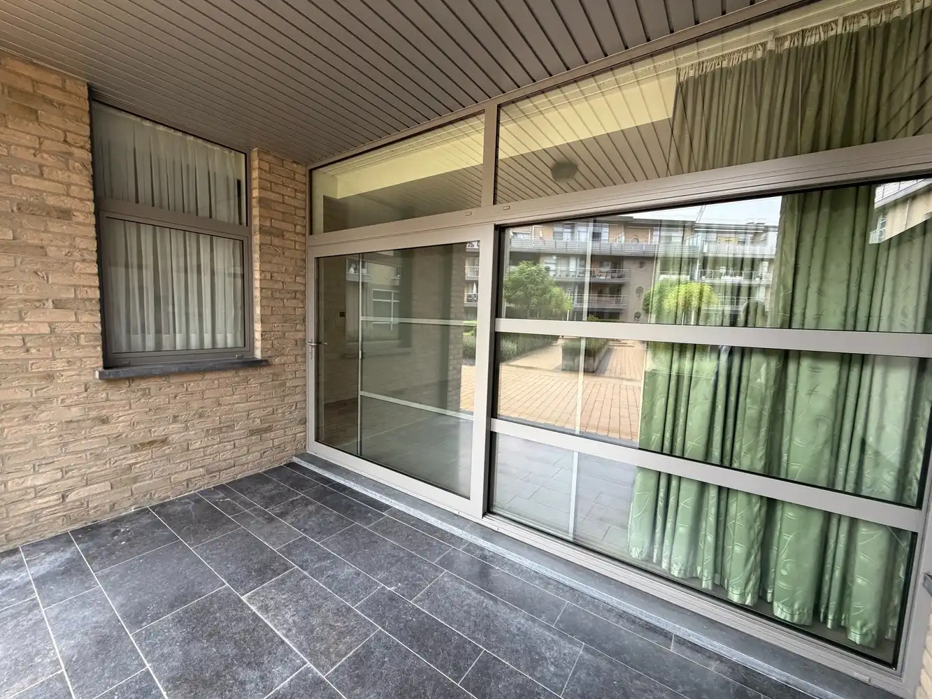 Gelijkvloers appartement met 2 slaapkamers en overdekt terras in hartje Zonhoven foto 12