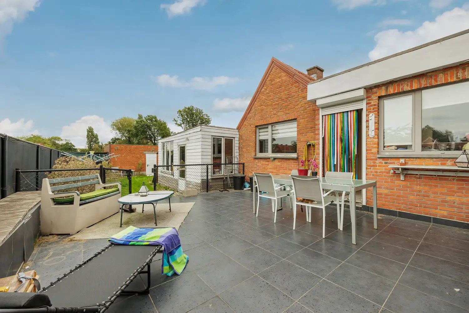 Ruime gezinswoning met 3 slk, tuin, garage en hobbykamer foto 9
