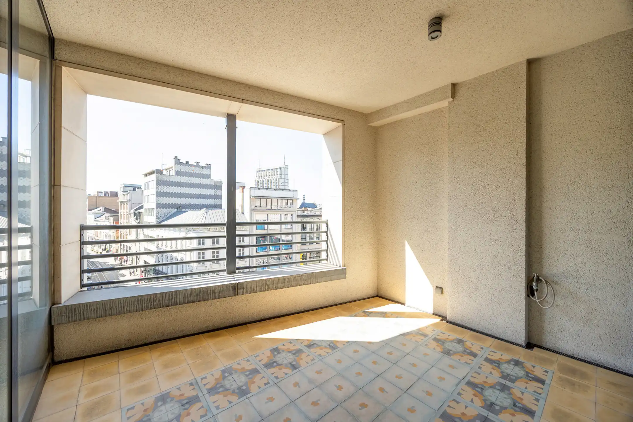 ANTWERPEN - Royaal appartement met mooie terrassen foto 6