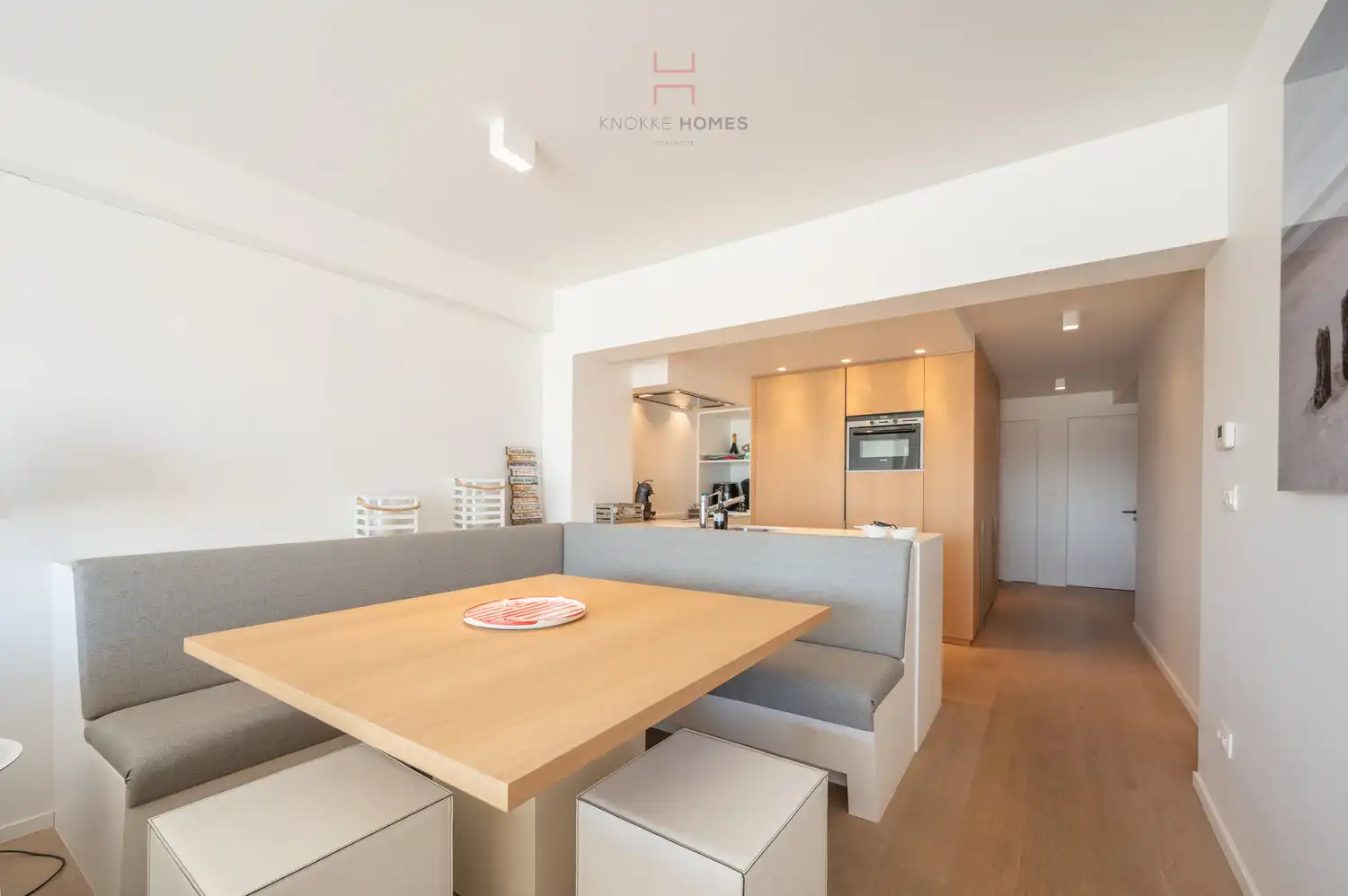 Volledig gerenoveerd vakantie-appartement met prachtig zicht aan het Albertstrand foto 5