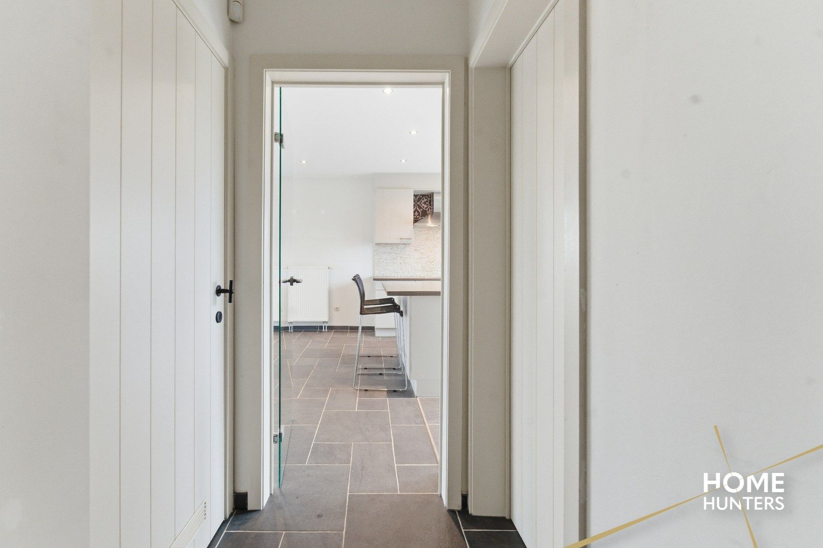 Stijlvol duplex appartement met 3 slaapkamers in hartje Kortemark! foto 2