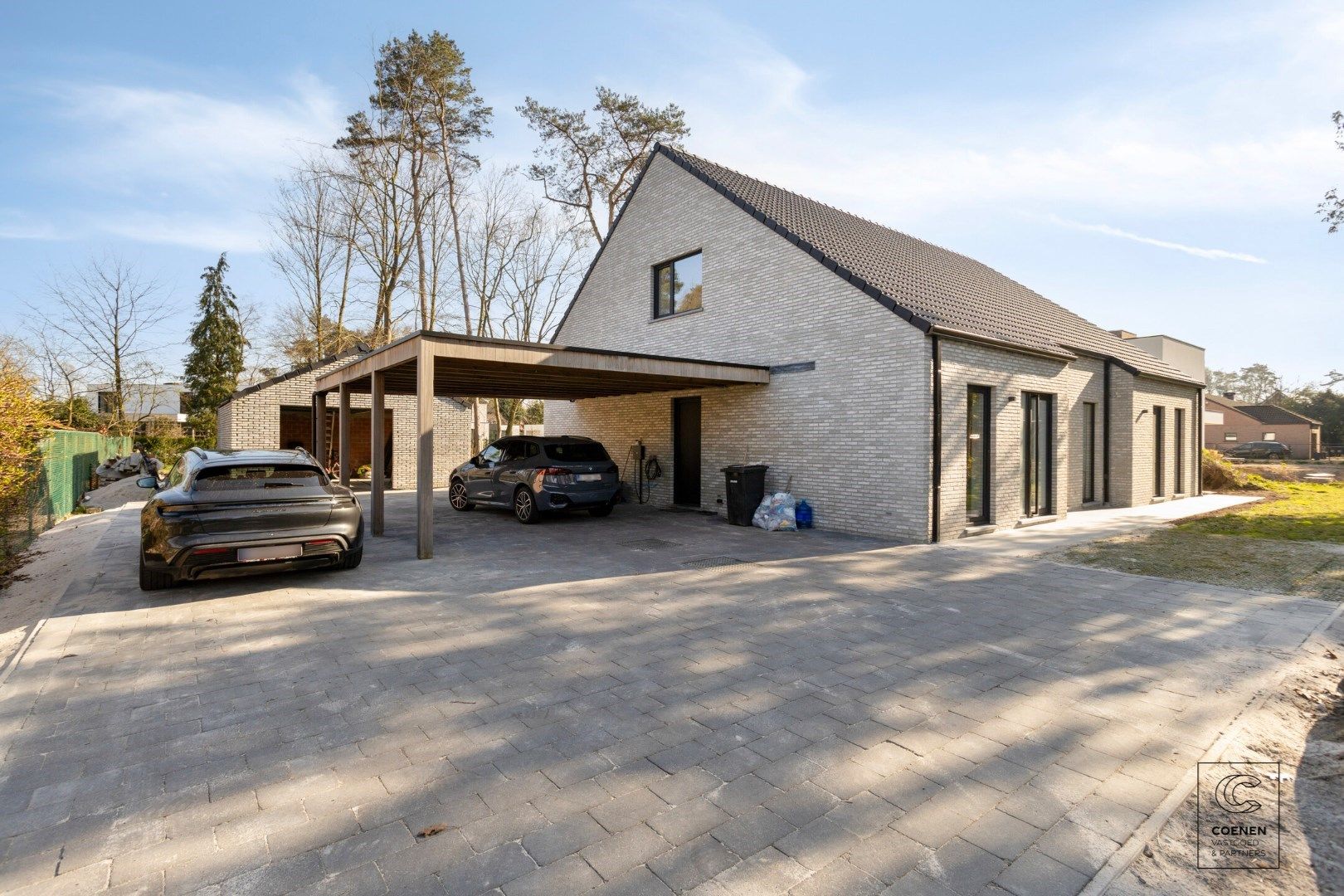Prachtige villa met bew. opp. van 258m², 5 slpk's en dat op een uiterst rustige locatie te Brecht! foto 25