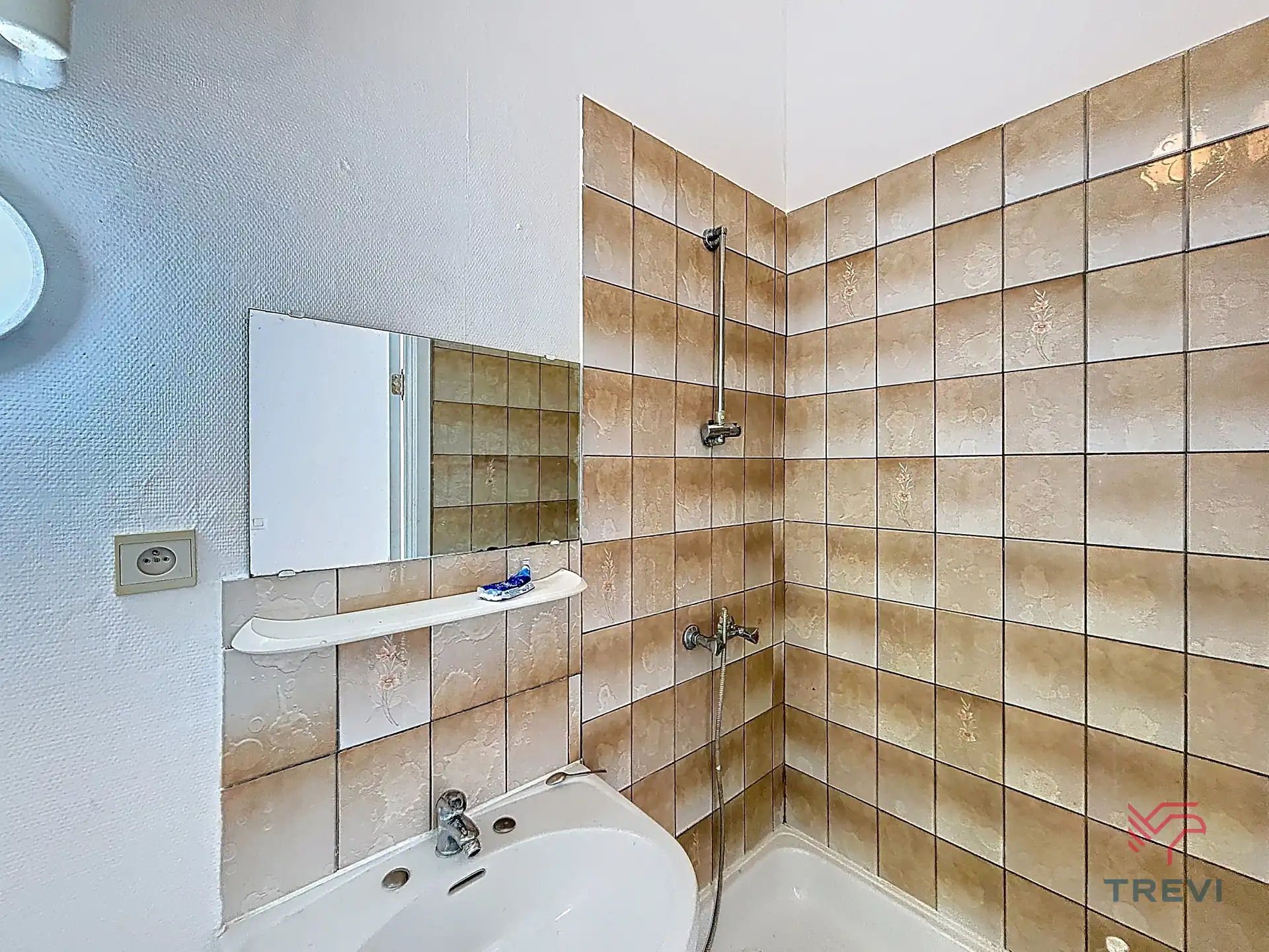 Brussel, volledig gerenoveerde studio foto 7