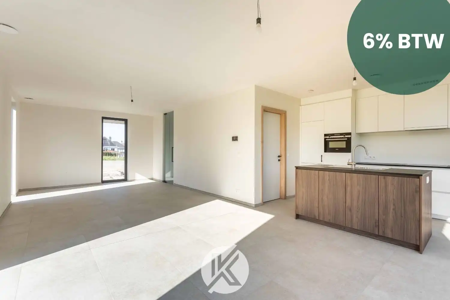 Nieuwbouwwoning op gunstige ligging foto {{pictureIndex}}