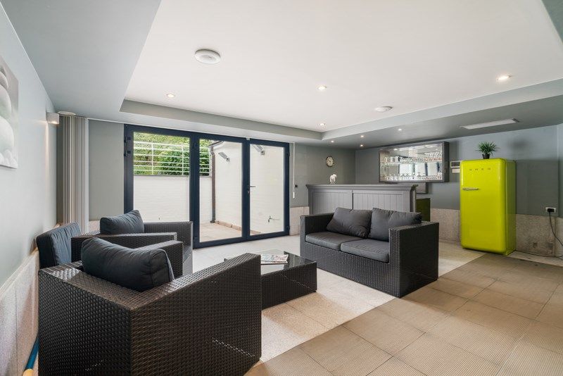 Riante en luxueuze villa  met wellness en weides foto 27