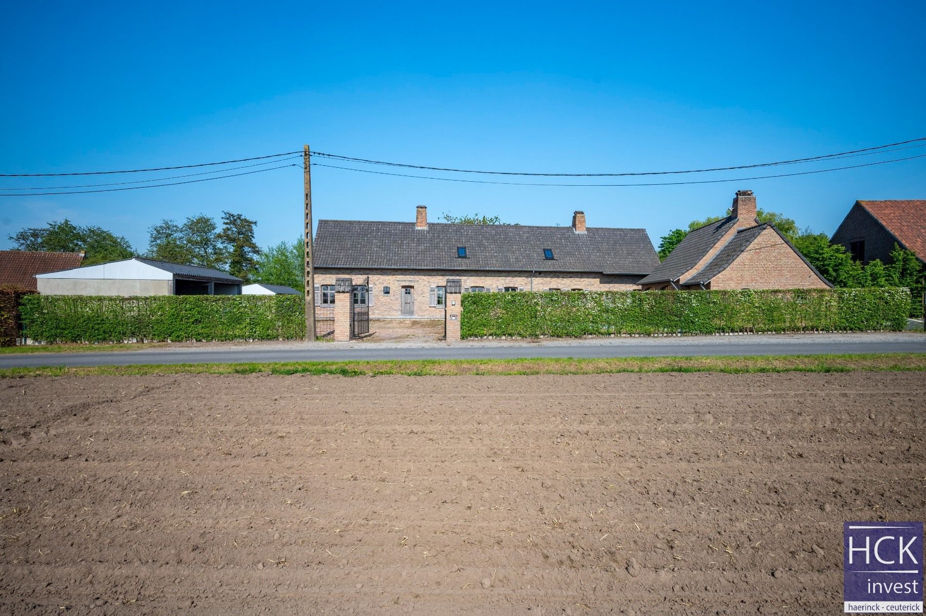 KRUISHOUTEM - Exclusieve landelijke woning met bijgebouwen, high-end afwerking!! foto {{pictureIndex}}