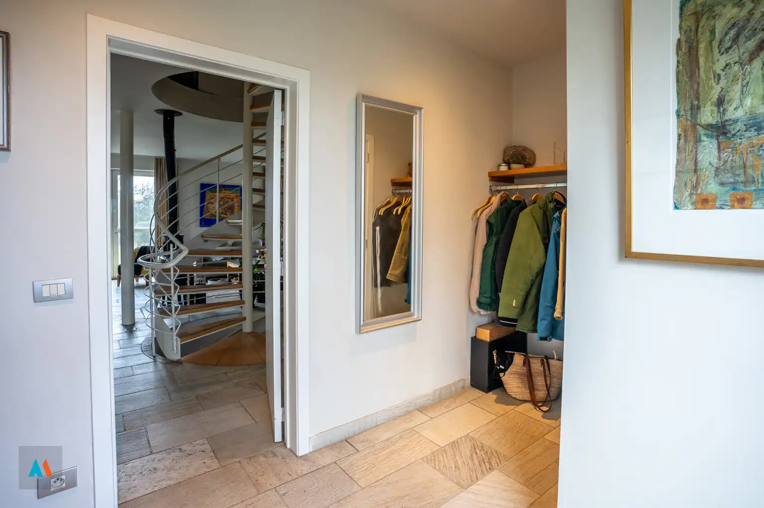 Unieke landbouwlocatie met bedrijfswoning en loods foto 6