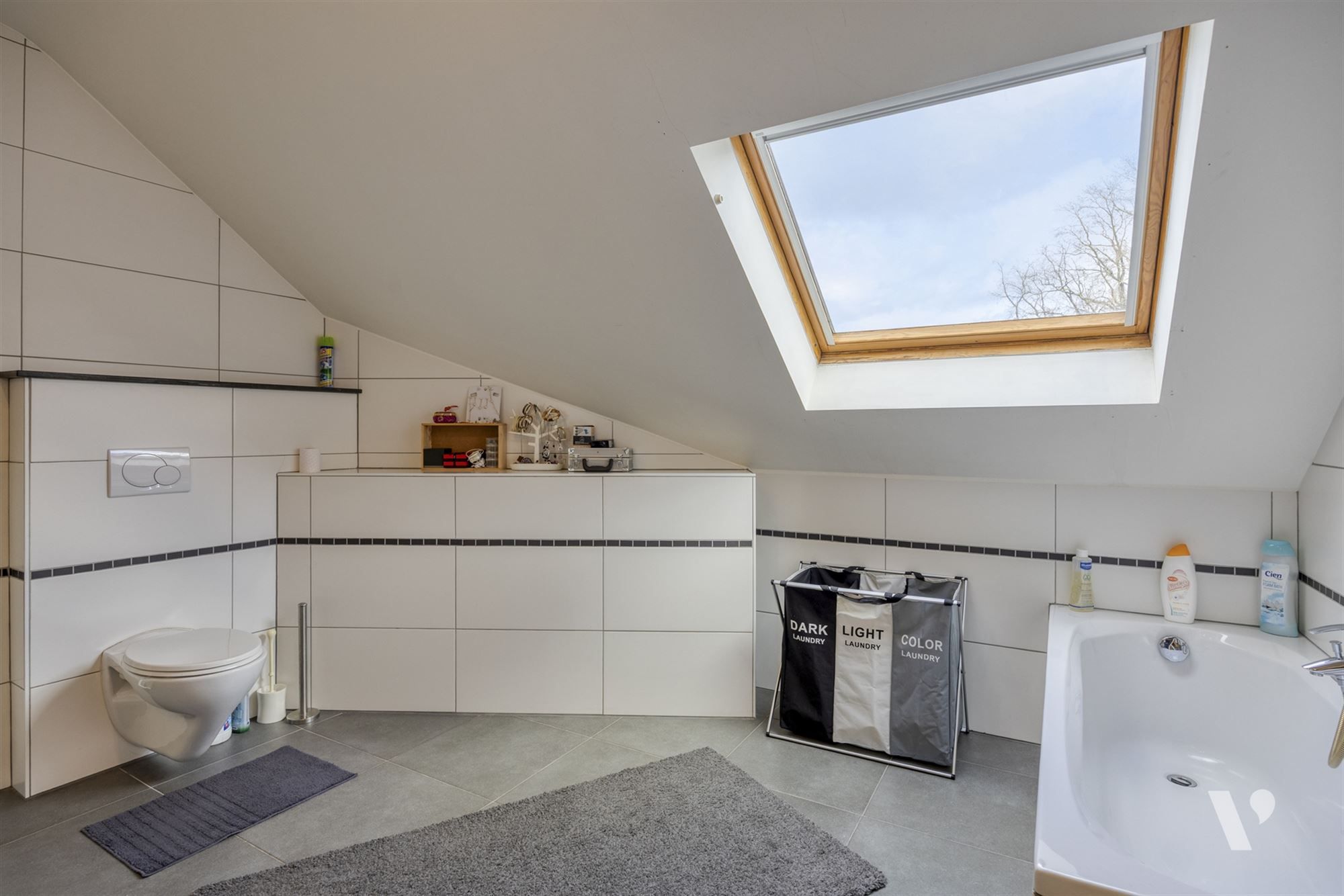 Instapklare penthouse-duplex met garage en berging foto 19