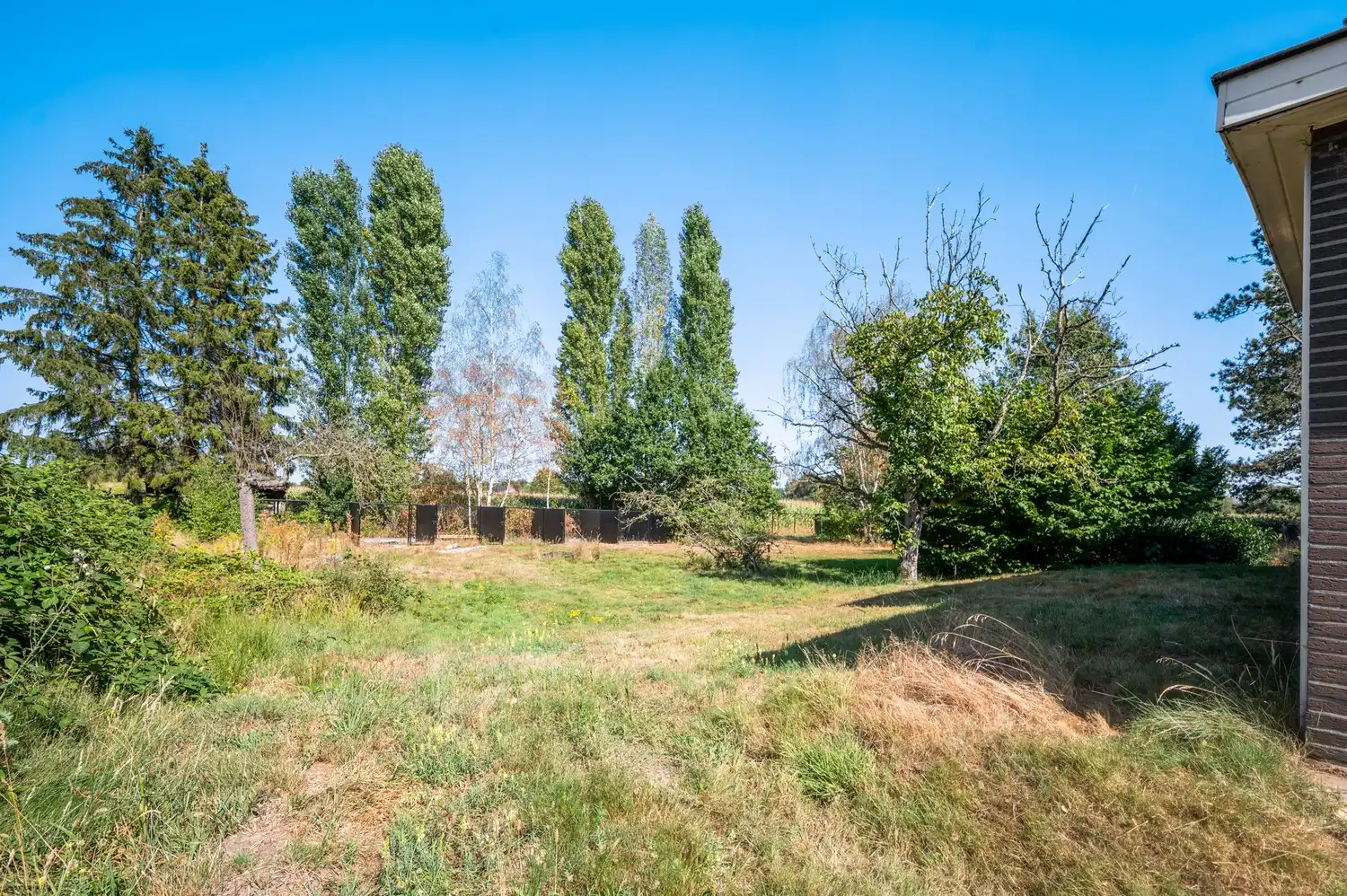 Ruime open bebouwing met 3 slpkrs en veel potentieel op een prima locatie te Beerzel foto 28