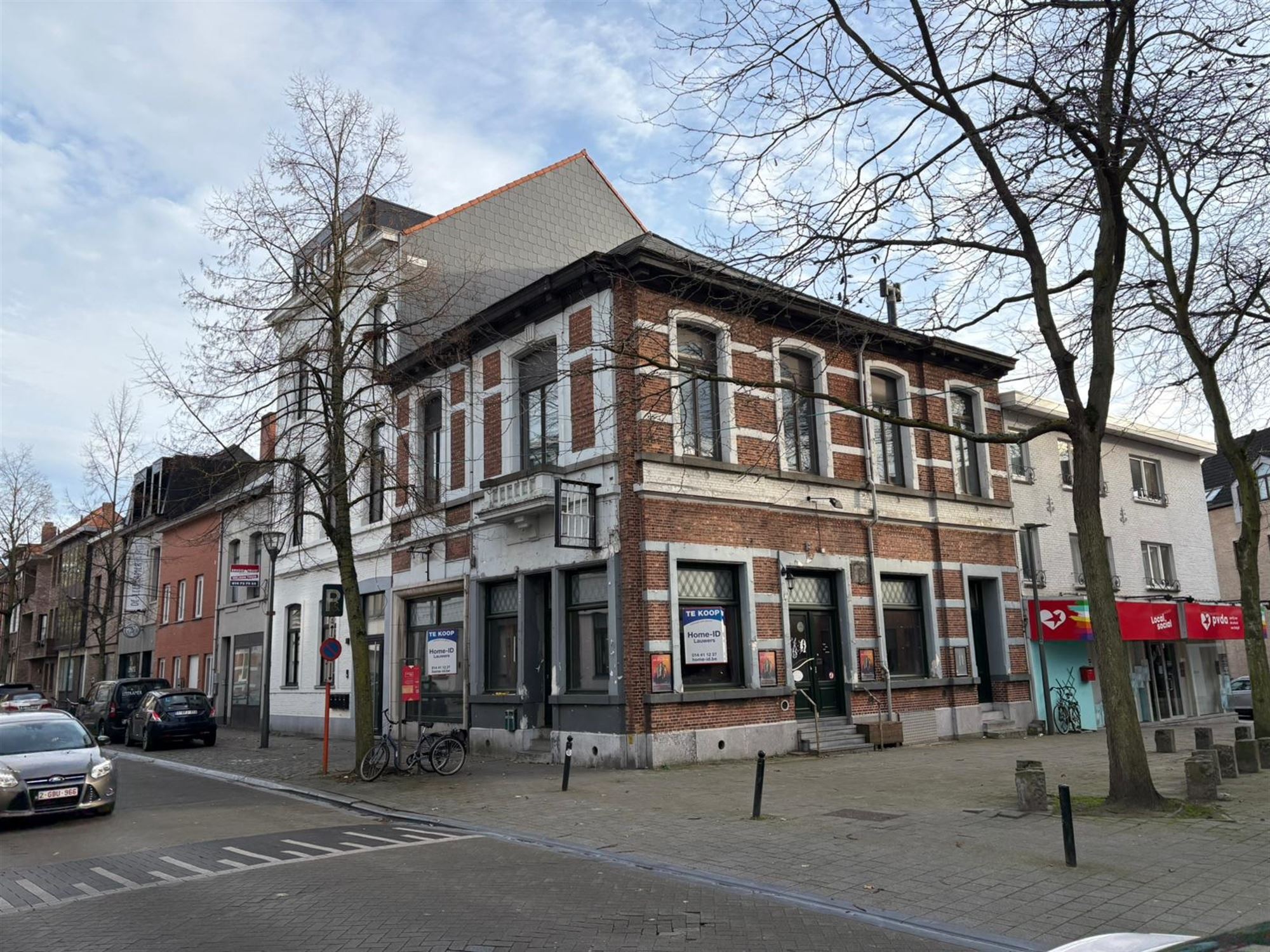 Een stadswoning met klasse én commerciële troef foto 33