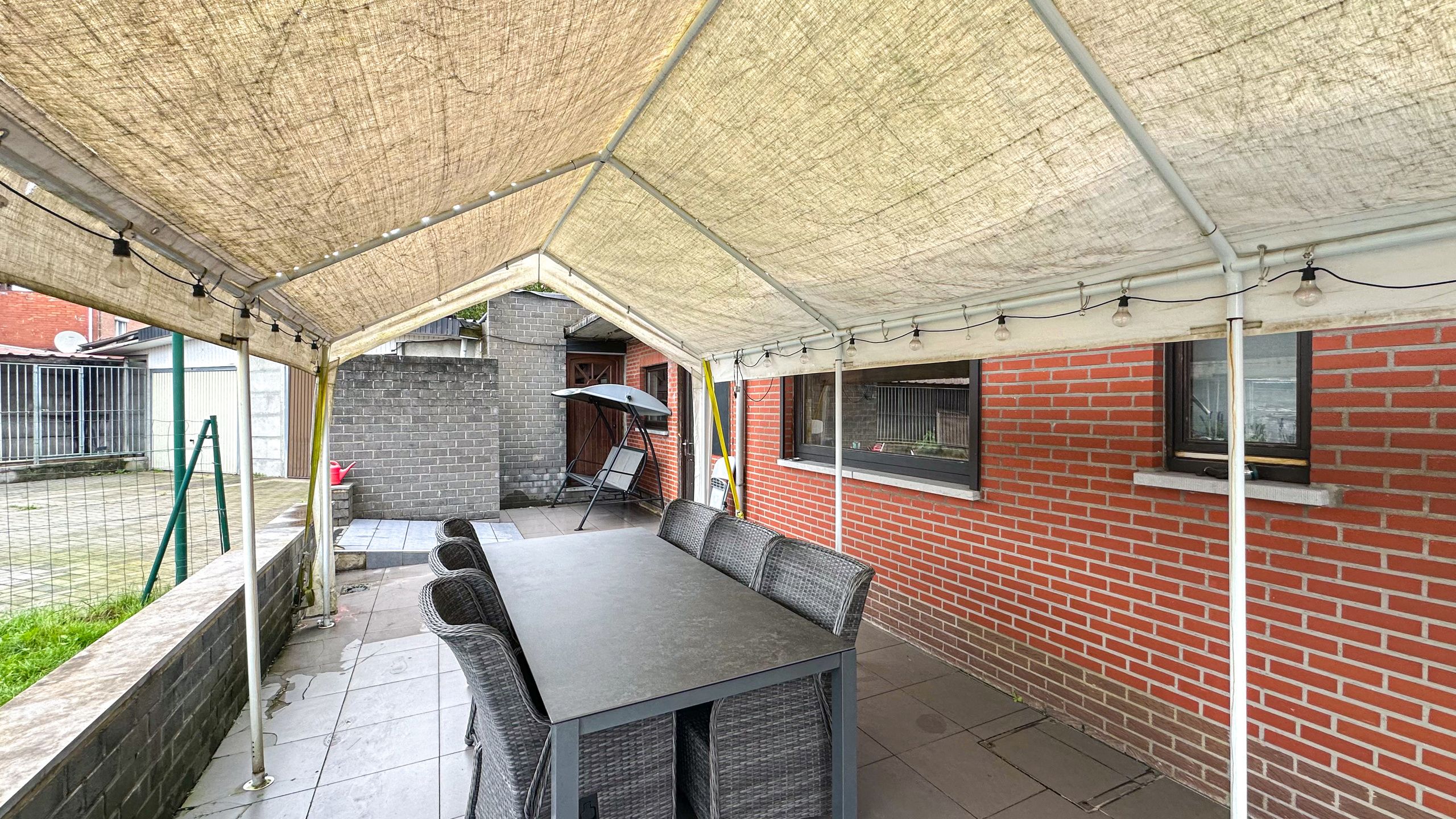 Woning met 5 slpk, 2 badk, 2 keukens te koop in Houthalen! foto 40