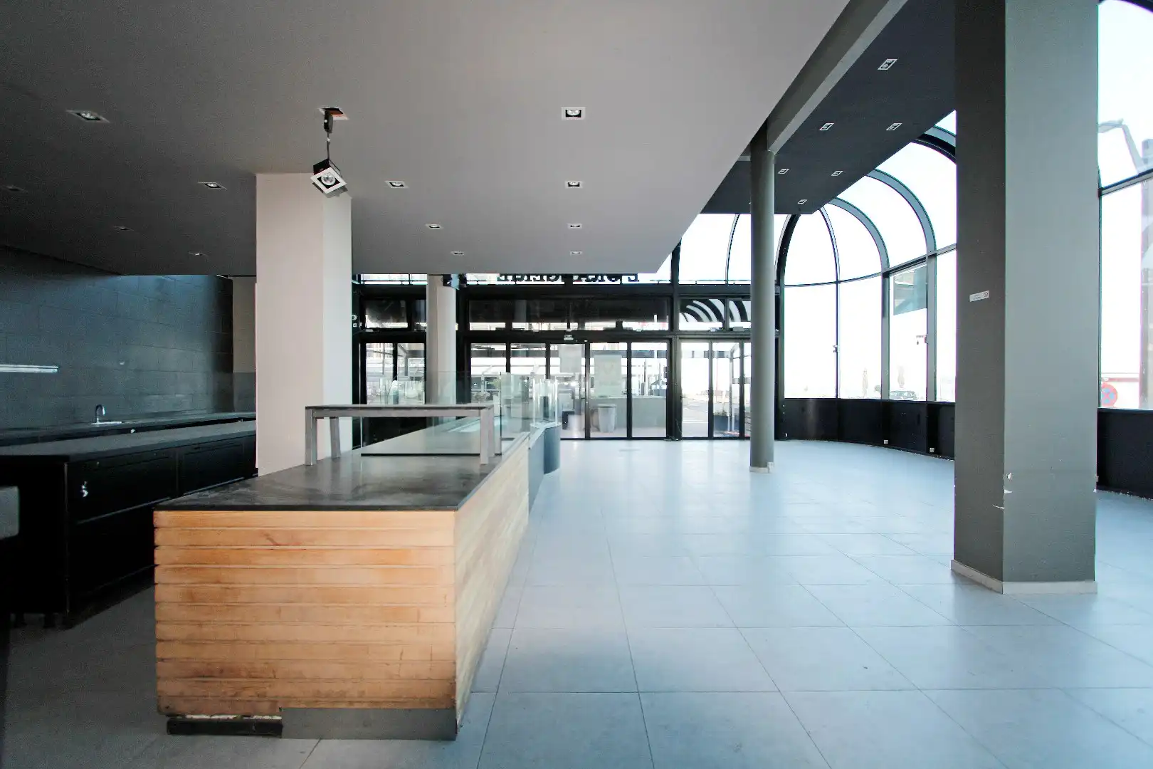 HOEK horecapand op Van Bunnenplein 12 Knokke te huur foto 10