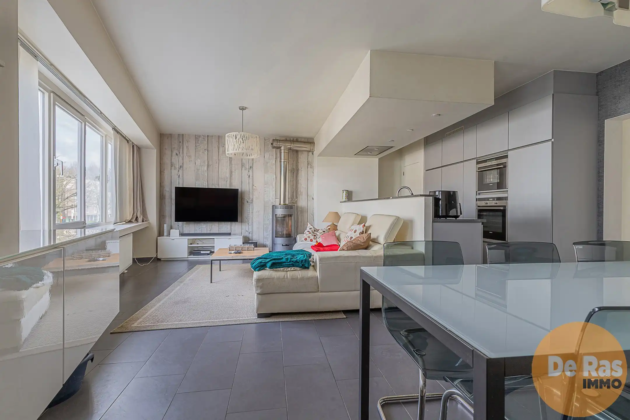 Hoofdfoto van de publicatie: AALST - Appartement met 2 slk, tuin, garage op topligging. 