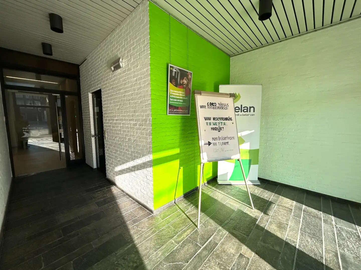 Veelzijdig handelspand op de Markt van Tielt! foto 4