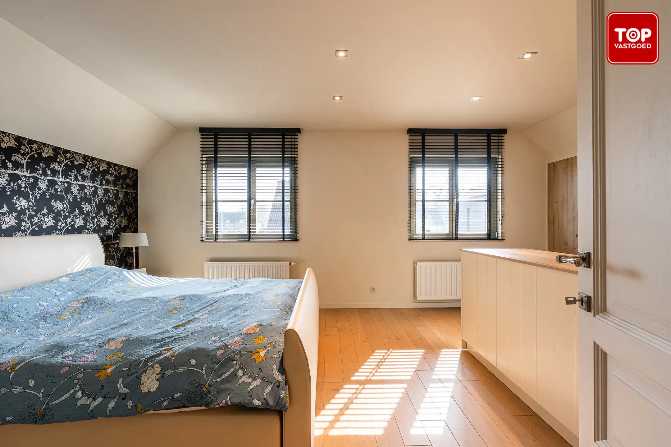 Prachtige energiezuinige villa met 3 slaapkamers, tuin en 2 garages in Wondelgem foto 25