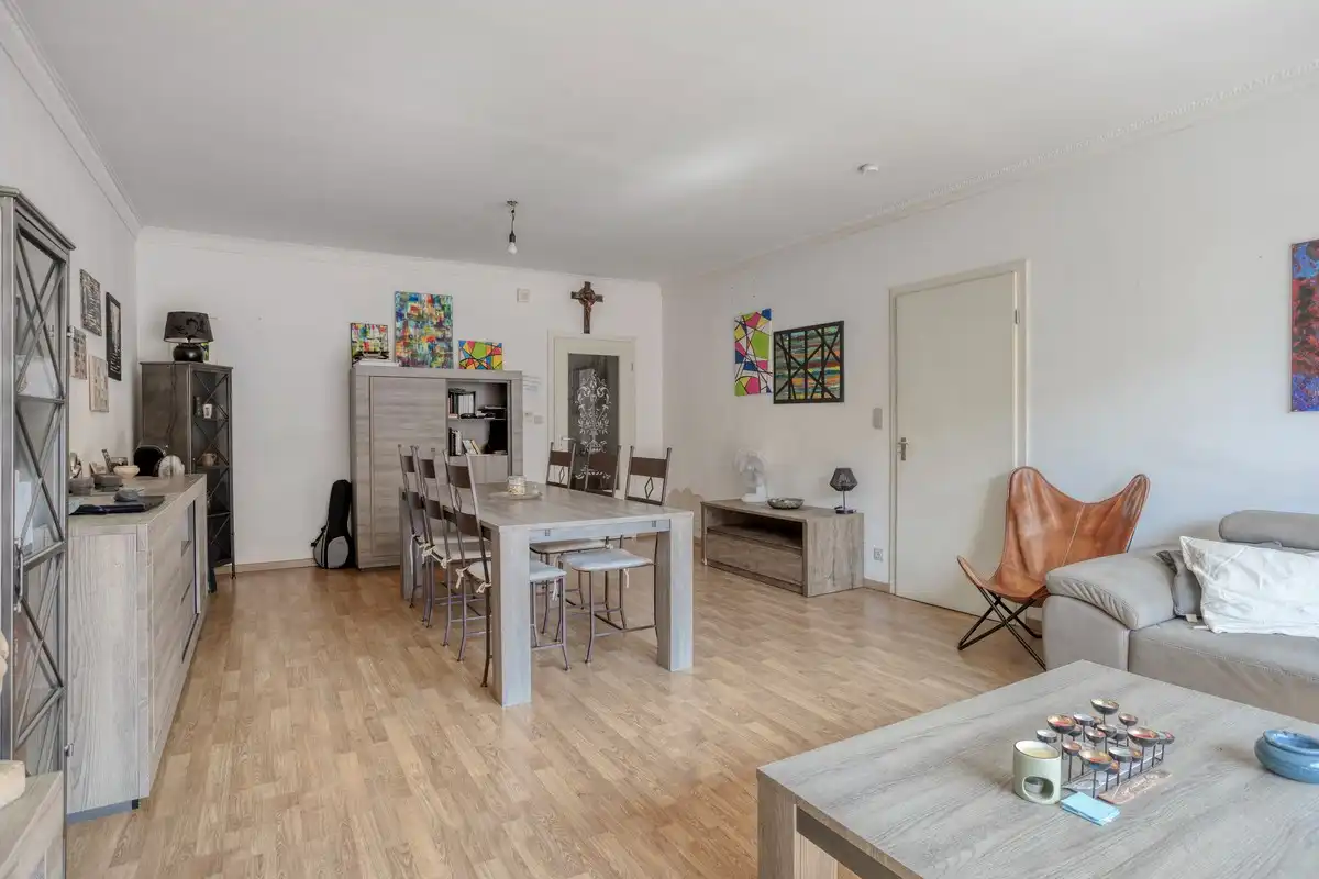 Op te frissen appartement met garage en kelderberging op toplocatie aan de stadsrand van Tongeren foto 2