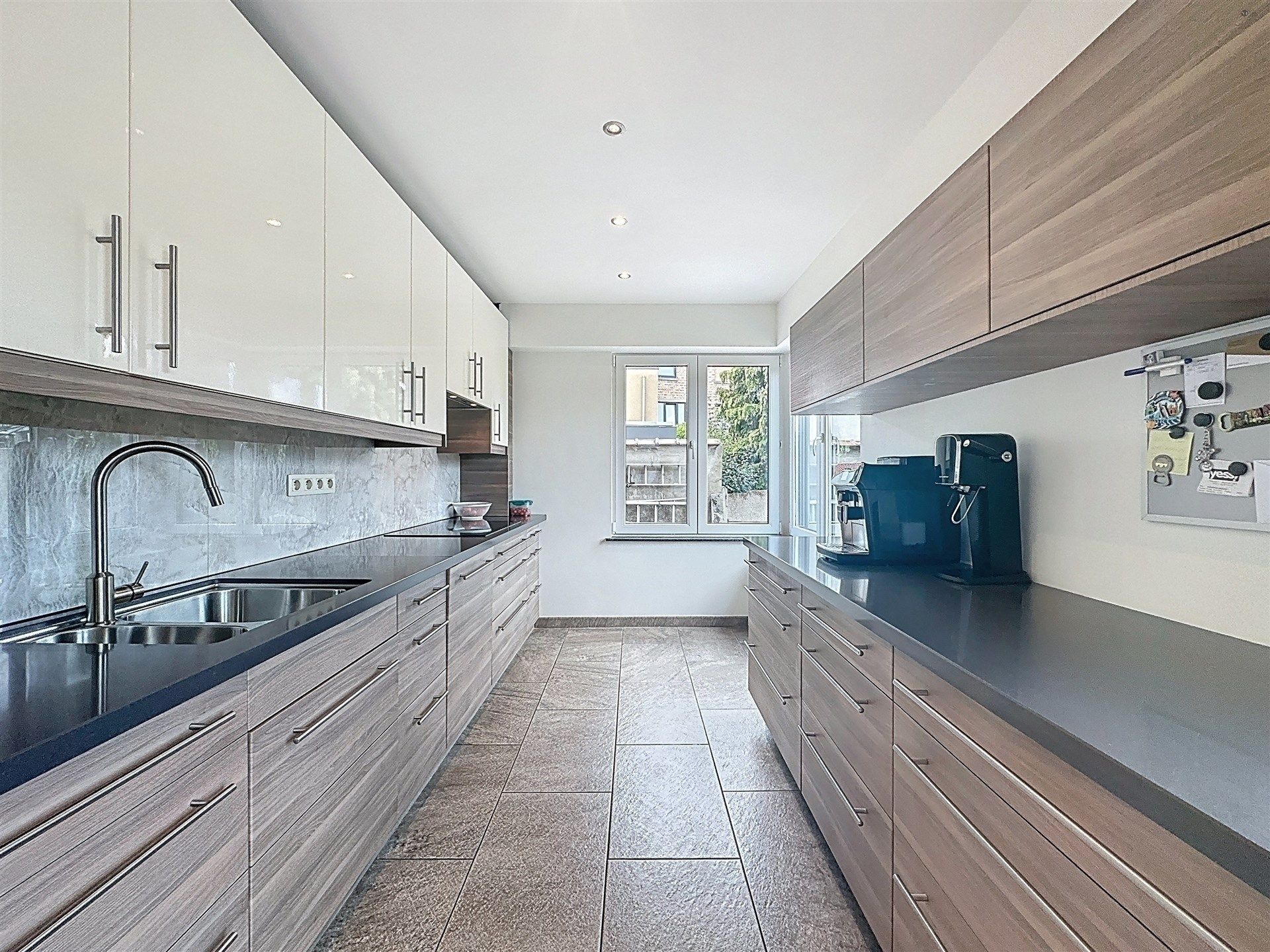 Instapklare woning met 4 slp en garage op perceel van 785m² foto 7