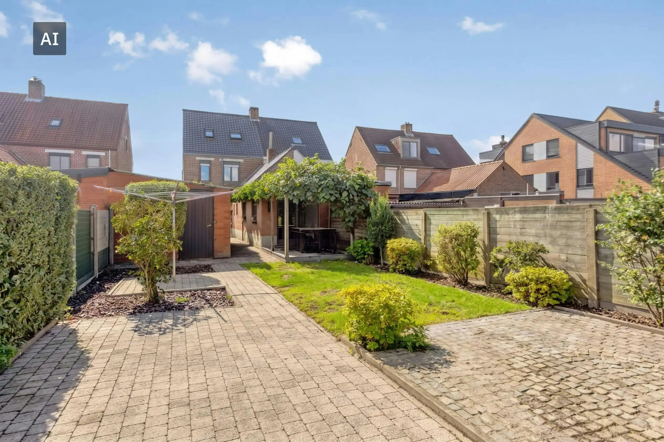 Lichtrijk en opgefrist huis te koop in Zedelgem foto 13