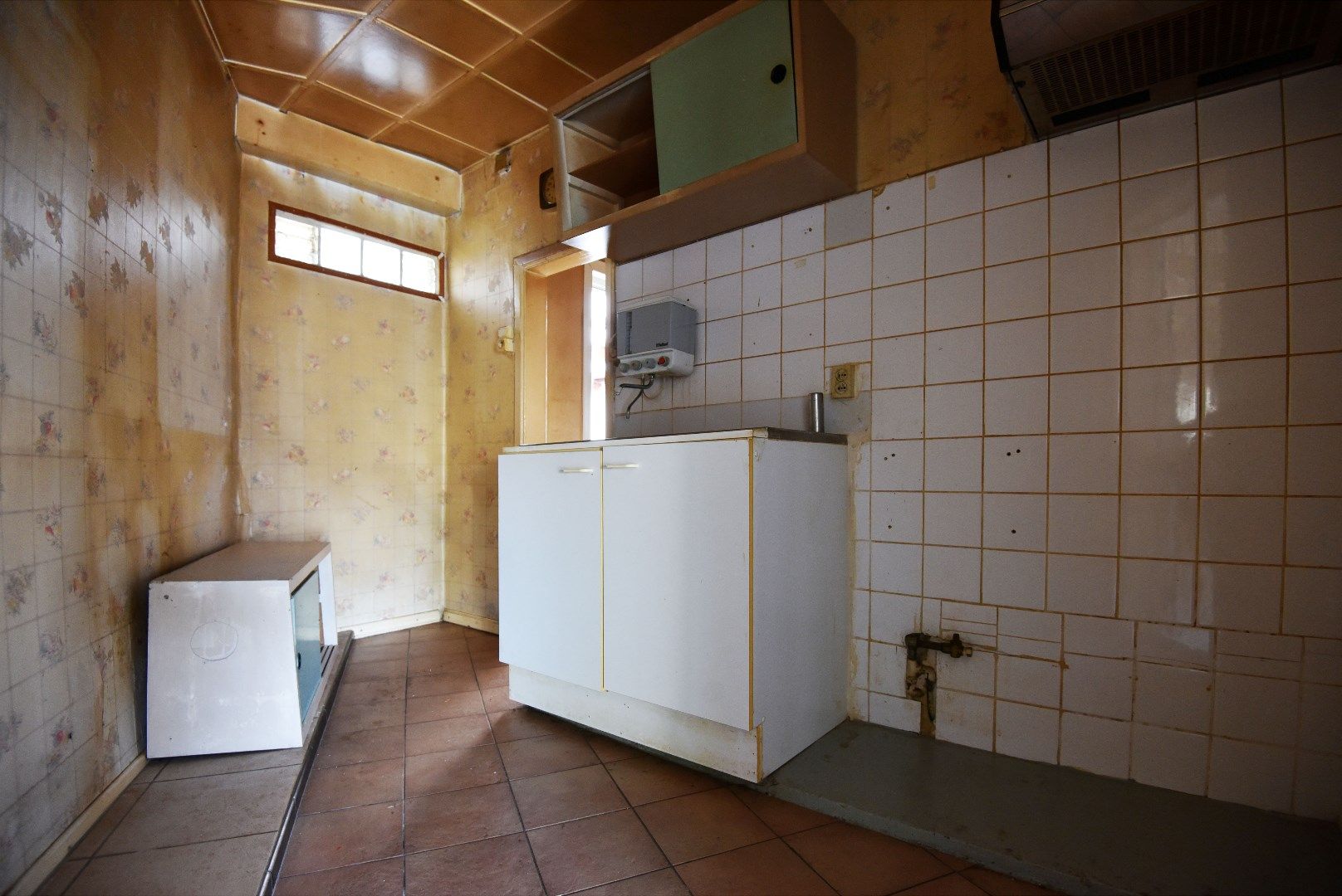 Totaal te renoveren / herop te bouwen woning te Eeklo foto 4