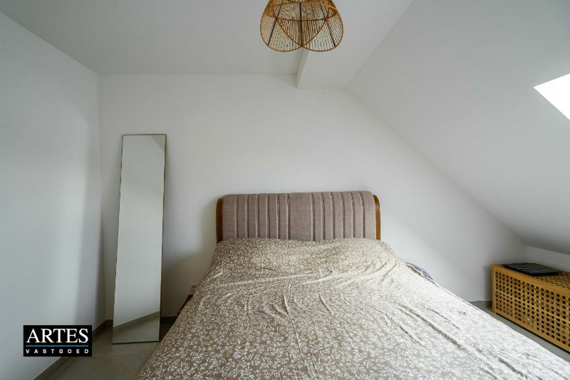 Recent appartement met 3 slaapkamers en ruim terras foto 22