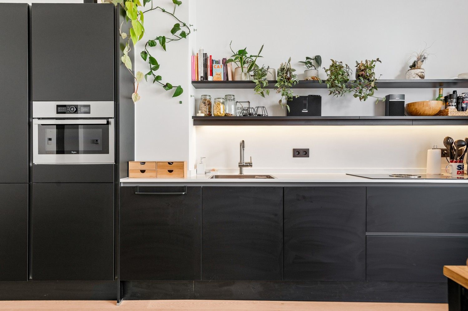 Prachtig gelijkvloers appartement met toffe stadstuin in Antwerpen! foto 7