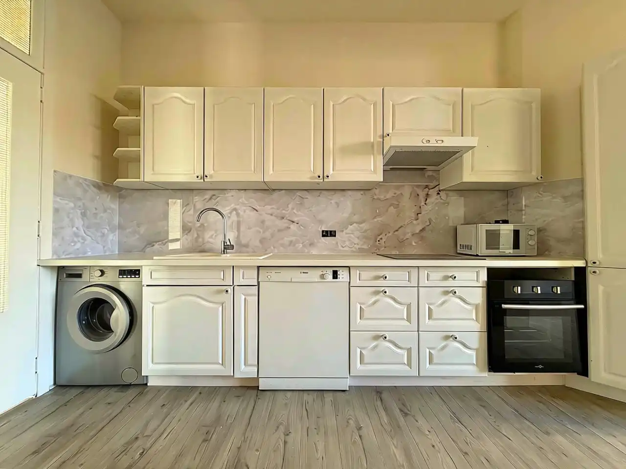 Gerenoveerd appartement met 1 slaapkamer in centrum Brussel foto 3