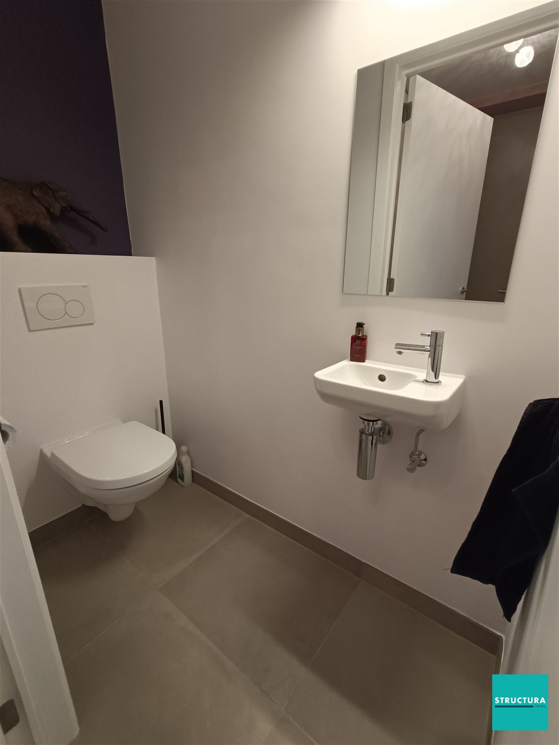  BEZOEKEN VOLZET:     Gerenoveerde twee slaapkamer woning in de dorpskern van Ossel foto 4