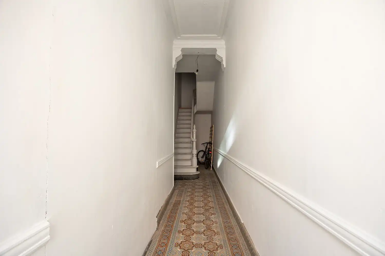 Volledig gerenoveerd gelijkvloers appartement met zuidoost-gericht koertje in Antwerpen foto 17