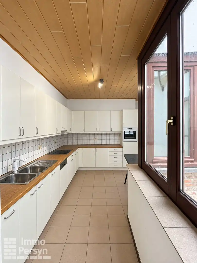Handelspand (800m²!) + woonst (220m²) + Buitenruimte (600m2) foto 10
